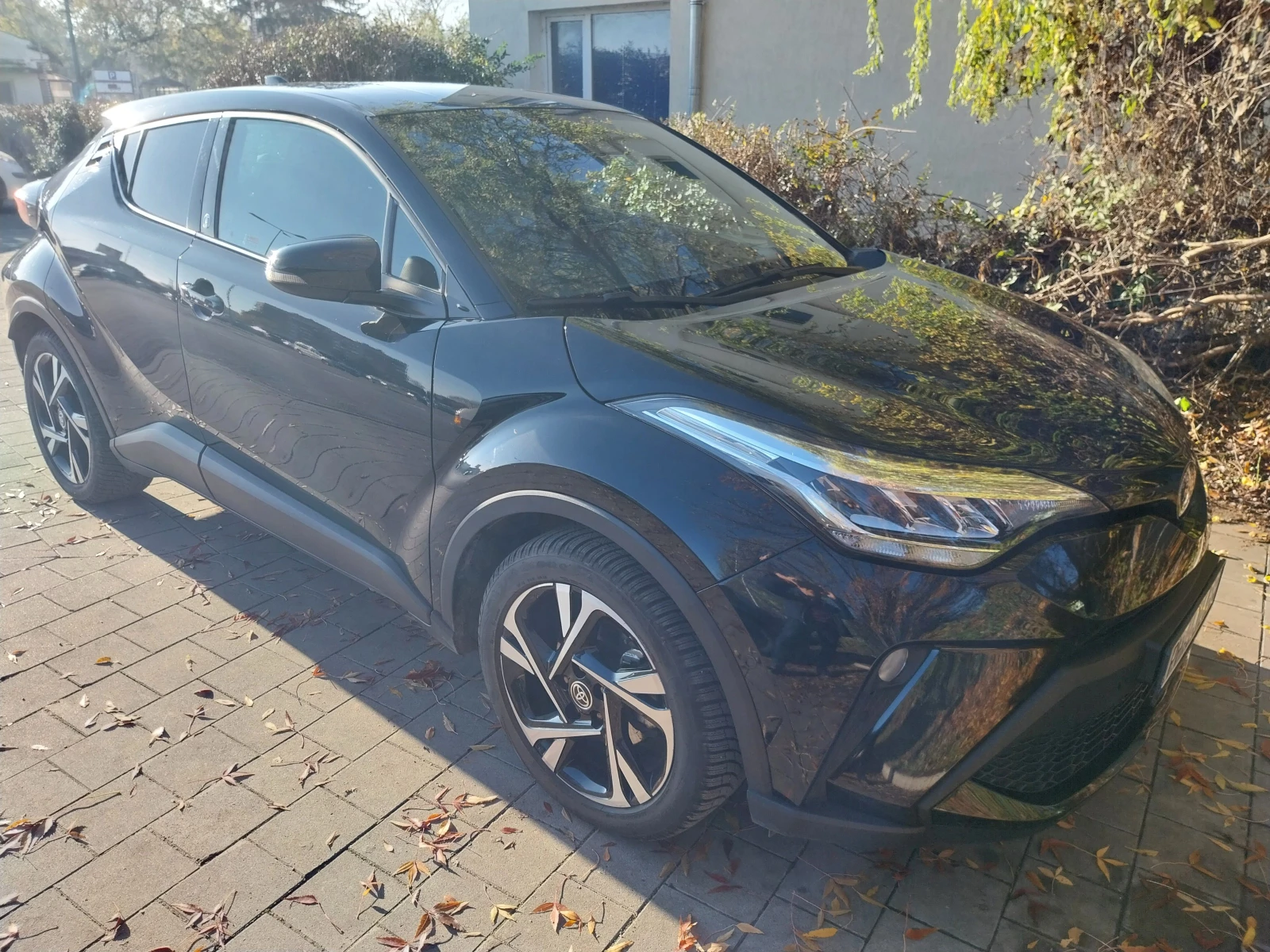 Toyota C-HR 2.0 HYBRID, снимка 4 - Автомобили и джипове - 54471773