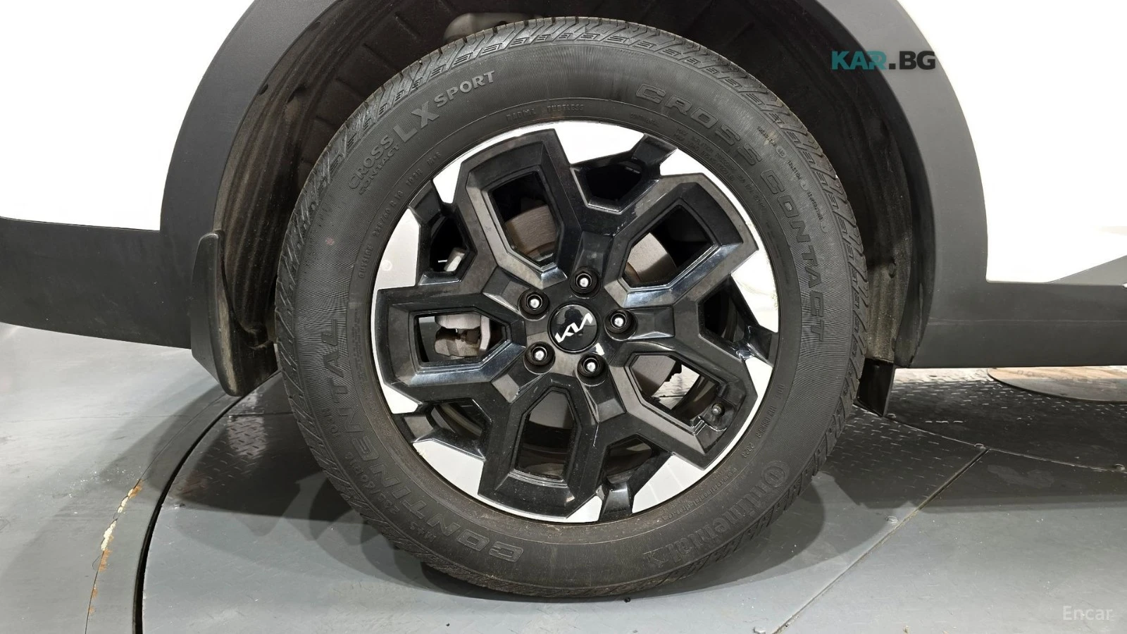 Kia Sorento 2.5* ОБДУВХАНЕ* 4 ПОДГРЕВА* ДИСТРОНИК* СЛЕД НА ЛЕН, снимка 5 - Автомобили и джипове - 54935182