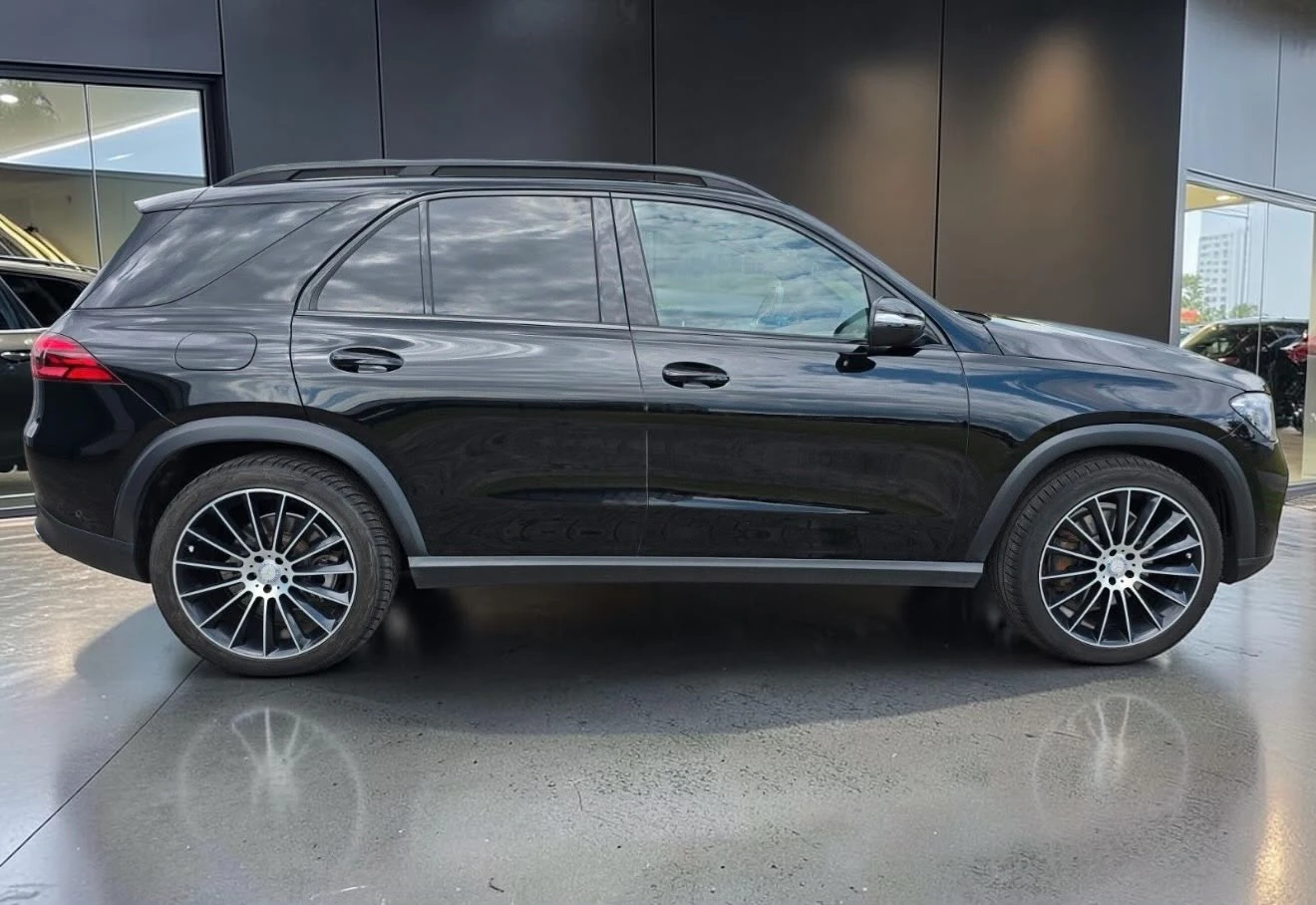 Mercedes-Benz GLE 350 AMG* 4M* Hybrid* Подгрев* Facelift* ЛИЗИНГ , снимка 9 - Автомобили и джипове - 55435209
