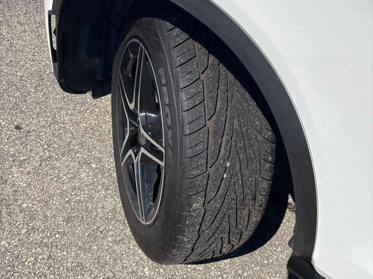 Mercedes-Benz GLC 300  * CARFAX * ОПЦИЯ ЗА ФИНАНСИРАНЕ * , снимка 14 - Автомобили и джипове - 55580587