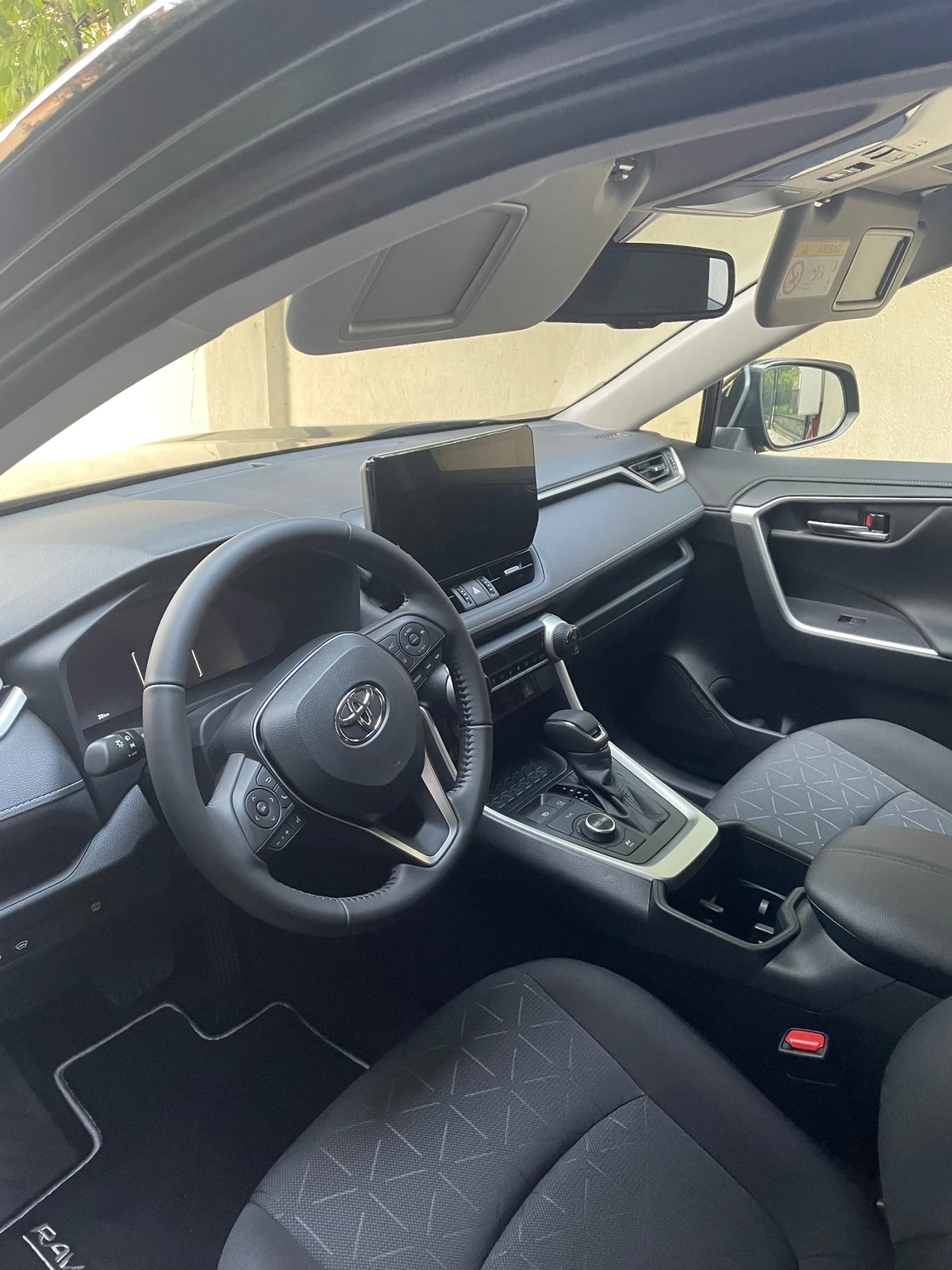 Toyota Rav4 Executive , снимка 4 - Автомобили и джипове - 55602807