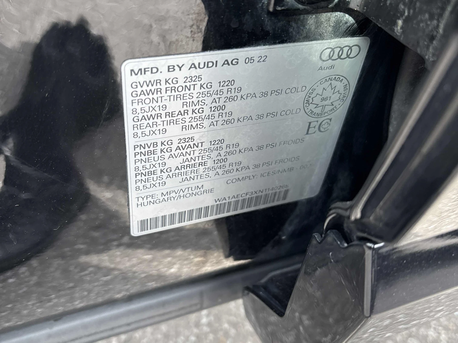 Audi Q3 45 TFSI quattro / Distronic / Carfax, снимка 11 - Автомобили и джипове - 56119945