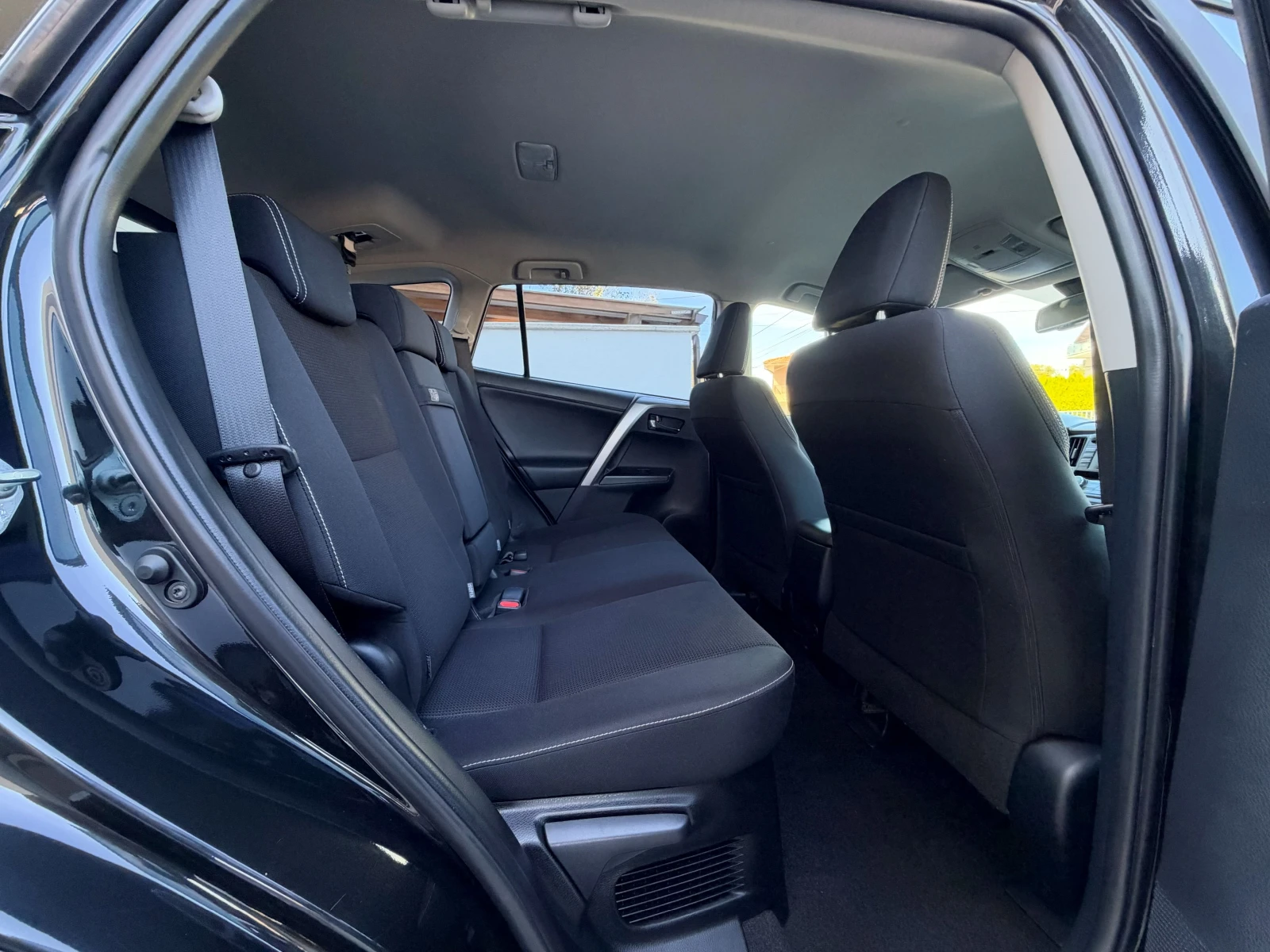 Toyota Rav4 FACELIFT-2.5-HYBRID-4X4-AVTOMAT | Mobile.bg � ����������� 16