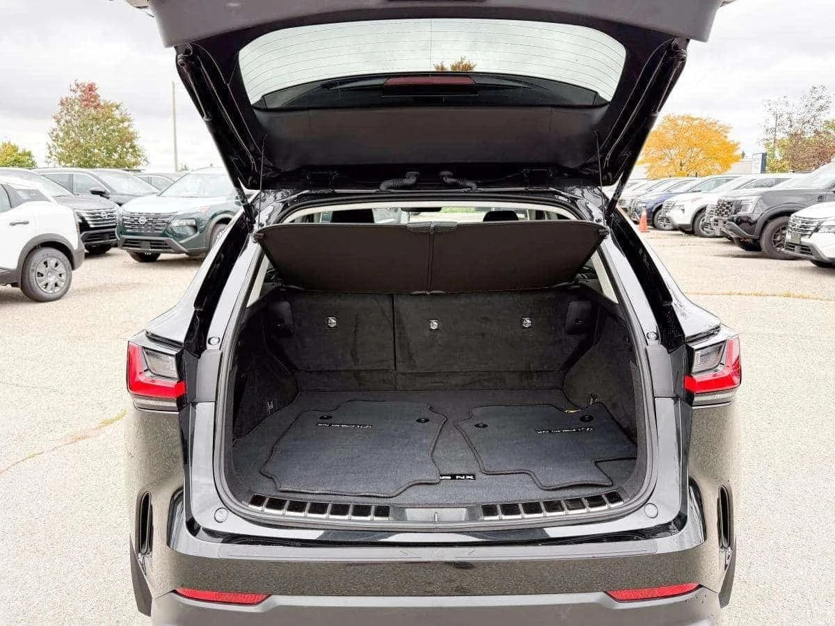 Lexus NX, снимка 13 - Автомобили и джипове - 56730352