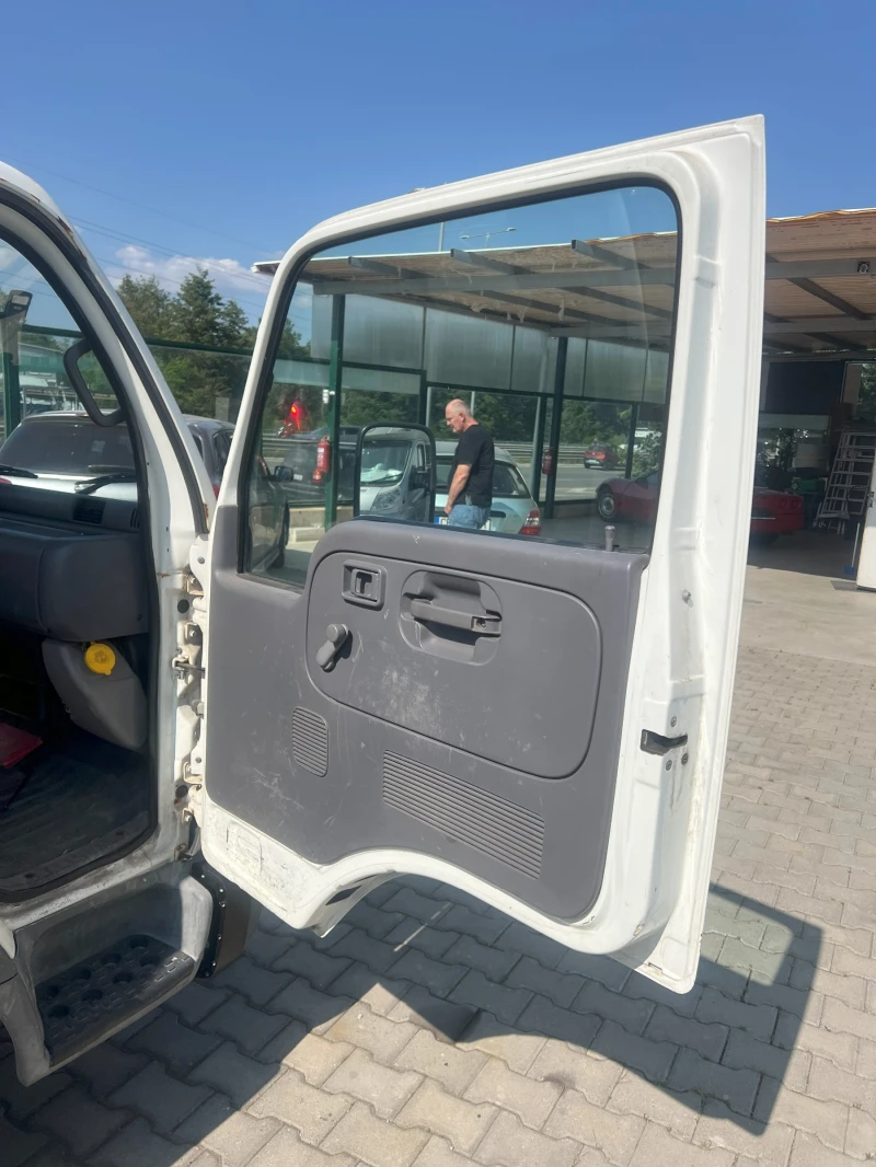 Nissan Capstar 3.0TD, снимка 12 - Бусове и автобуси - 50657005