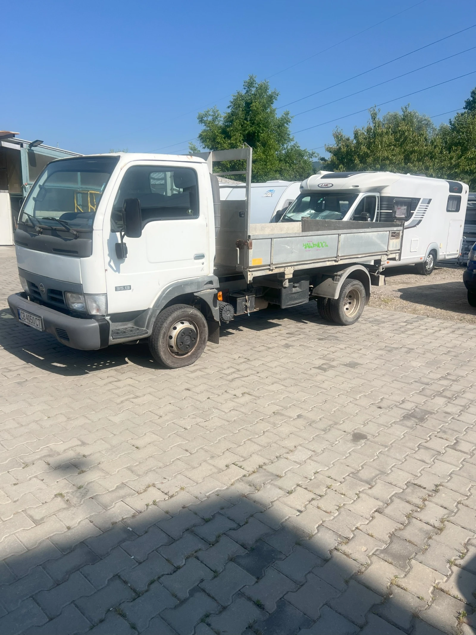 Nissan Capstar 3.0TD - изображение 2