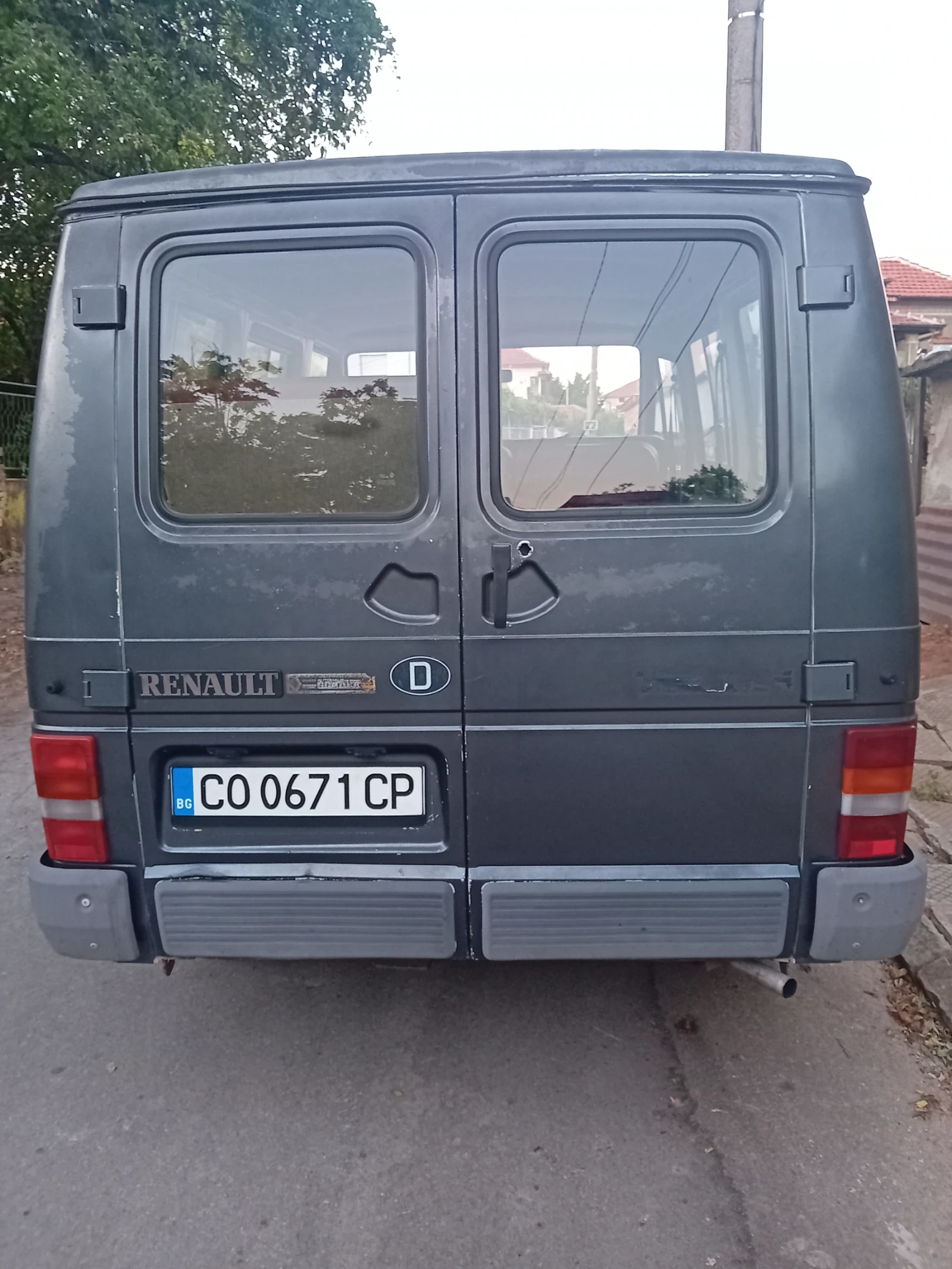 Renault Trafic, снимка 3 - Бусове и автобуси - 55892105