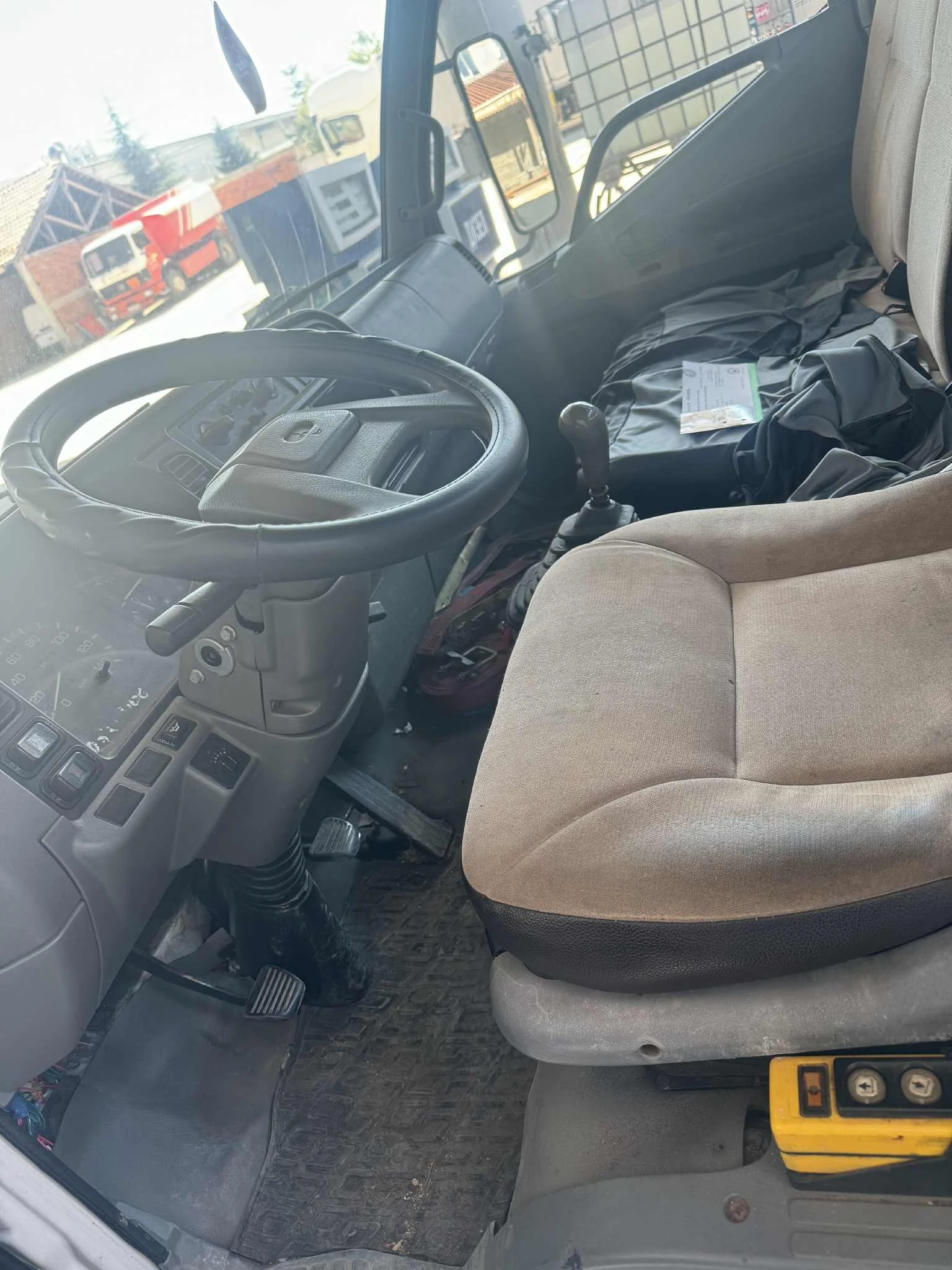 Mitsubishi Canter  - изображение 8