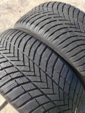 Гуми Зимни 255/50R19, снимка 4