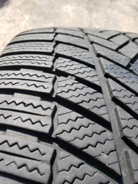 Гуми Зимни 255/50R19, снимка 5