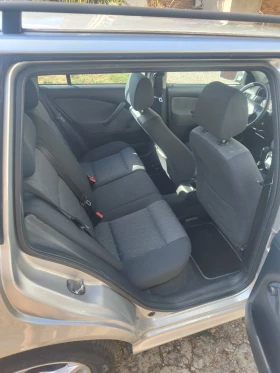 Skoda Octavia 1.6i, снимка 8