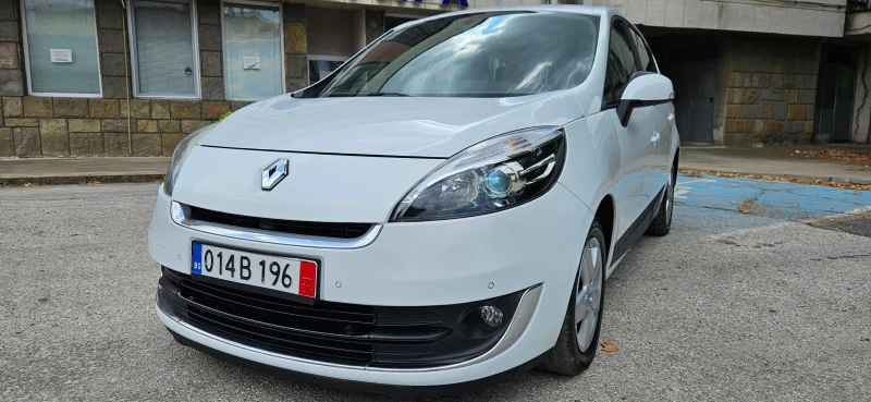 Renault Grand scenic 1, 5DCi-110кс* 2012г* 7 МЕСТНА* ЕВРО5* НАВИ* НОВ В, снимка 1 - Автомобили и джипове - 39024976