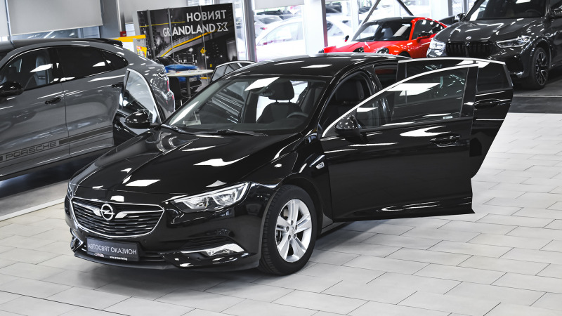 Opel Insignia Grand Sport 1.6d Business Edition Automatic, снимка 1 - Автомобили и джипове - 46384845