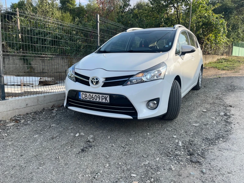 Toyota Verso 1.6 дизел!! , снимка 1 - Автомобили и джипове - 47057057