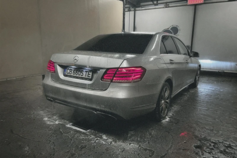 Mercedes-Benz E 200, снимка 2 - Автомобили и джипове - 47995730