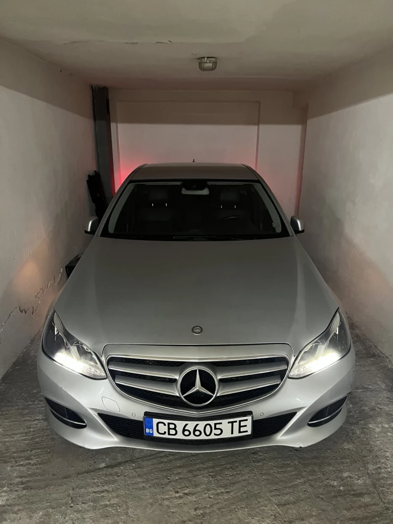 Mercedes-Benz E 200, снимка 1 - Автомобили и джипове - 47995730