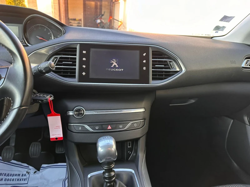 Peugeot 308 1.2, снимка 11 - Автомобили и джипове - 48136069