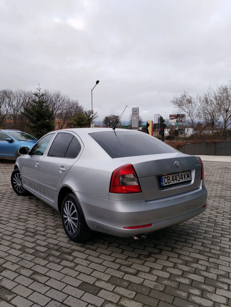 Skoda Octavia 1.9 TDI  ПЕРФЕКТНА, снимка 8 - Автомобили и джипове - 48212381