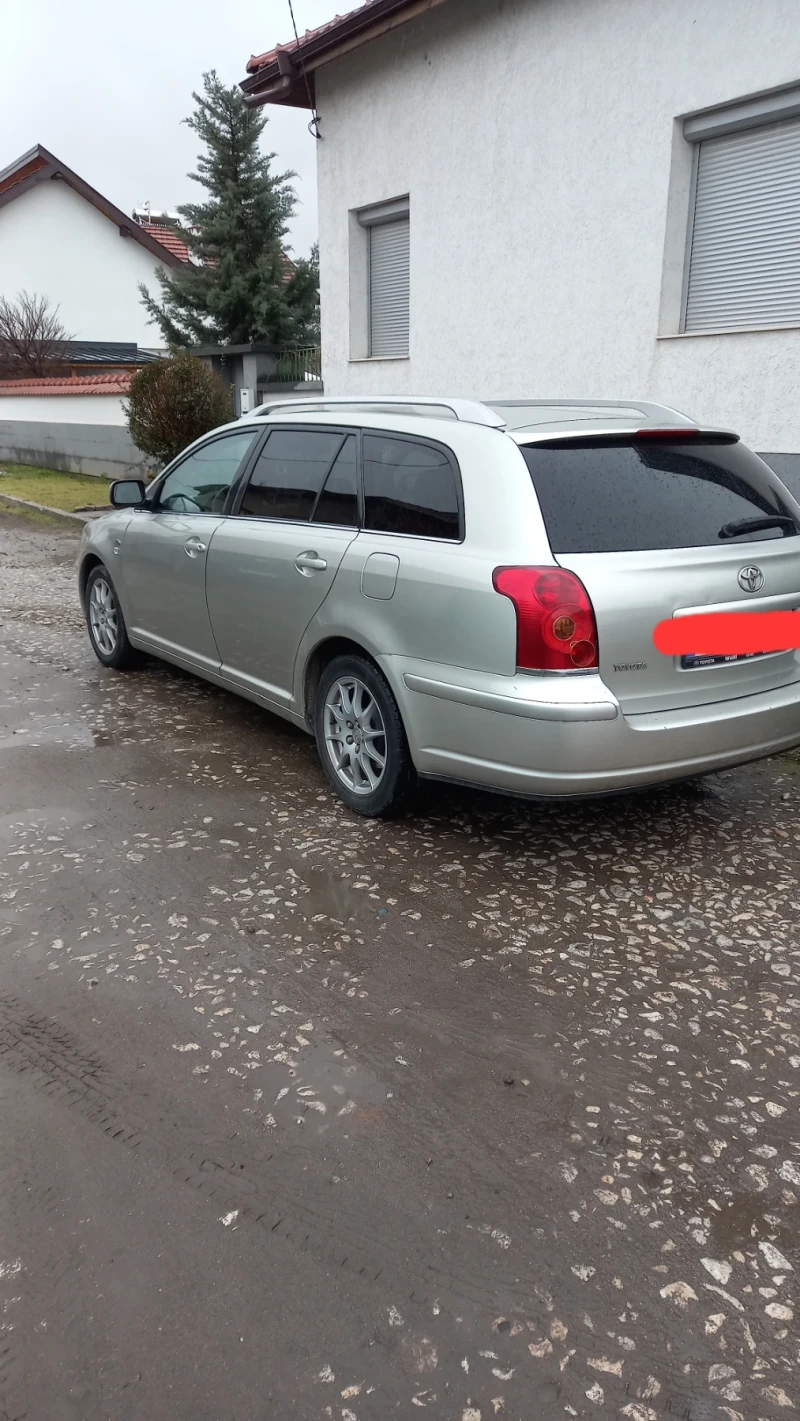 Toyota Avensis, снимка 5 - Автомобили и джипове - 49173985