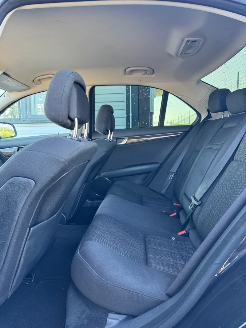 Mercedes-Benz C 220 ELEGANCE OM646, снимка 9 - Автомобили и джипове - 52333368