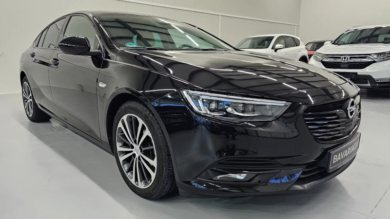 Opel Insignia 2.0 Turbo D 4x4, 209ps/Masage/EXCLUSIVE/HUD/FULL, снимка 3 - Автомобили и джипове - 51978964