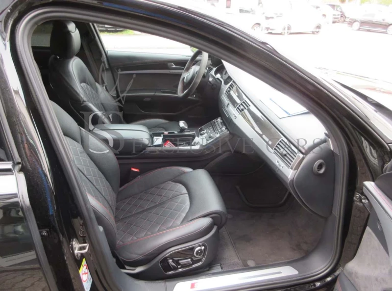 Audi S8 4.0 TFSI* PLUS* KERAMIKA* MATRIX* BOSE* , снимка 9 - Автомобили и джипове - 52009504