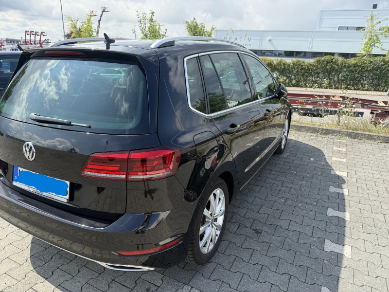 VW Sportsvan 1.5 TSI Highline 7DSG Massage, снимка 8 - Автомобили и джипове - 52261551