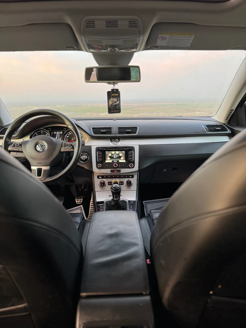 VW Passat 2.0 TDI ALLTRACK, снимка 10 - Автомобили и джипове - 52742560