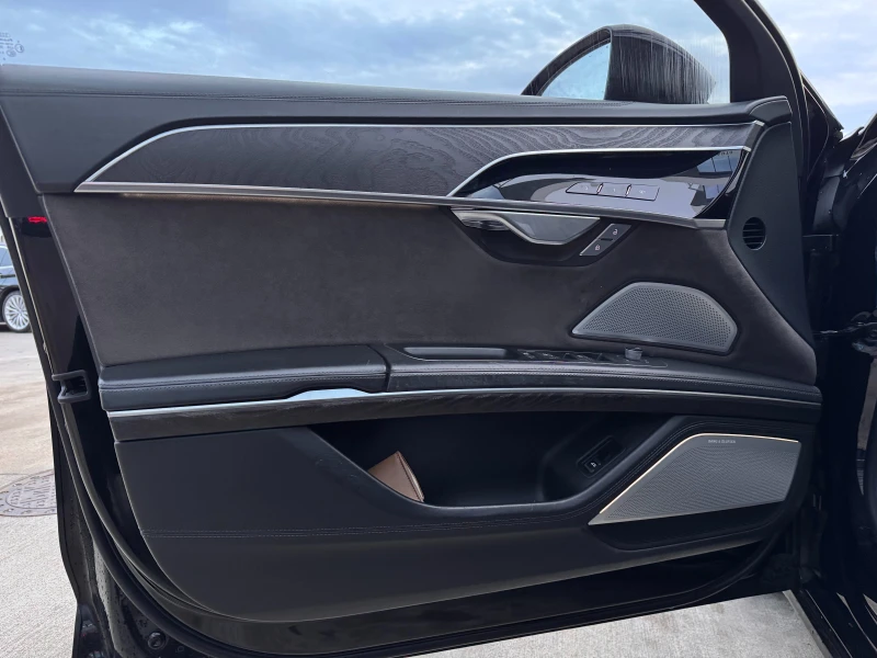 Audi A8 / Bang & Olufsen / Печка / HUD / 360 /, снимка 15 - Автомобили и джипове - 53034196