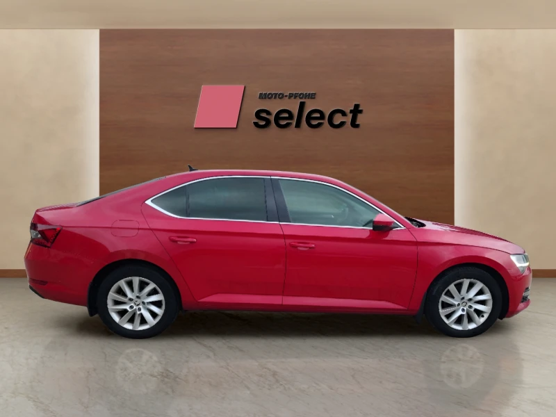 Skoda Superb 2.0 D, снимка 6 - Автомобили и джипове - 53255351