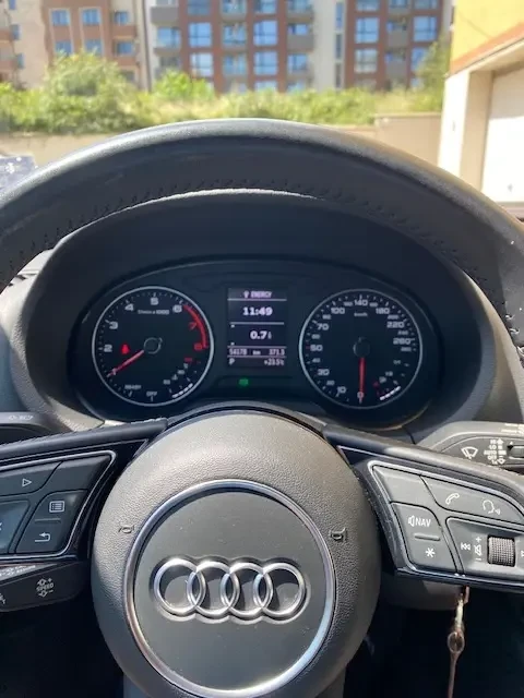 Audi A3 30 TFSI, снимка 10 - Автомобили и джипове - 47666254