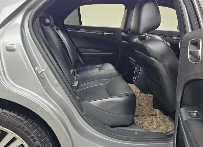 Chrysler 300c 3.0D | Mobile.bg   12