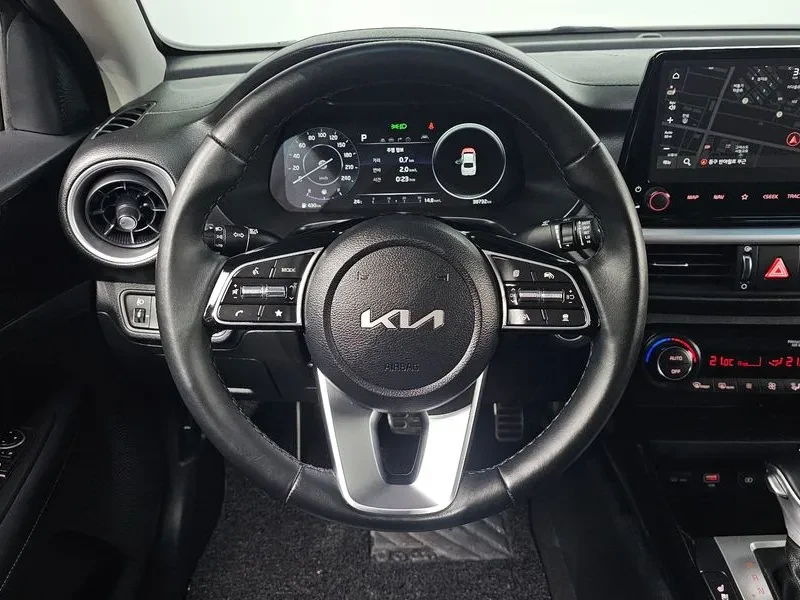 Kia K3 1.6 PRESTIGE, снимка 13 - Автомобили и джипове - 55559175