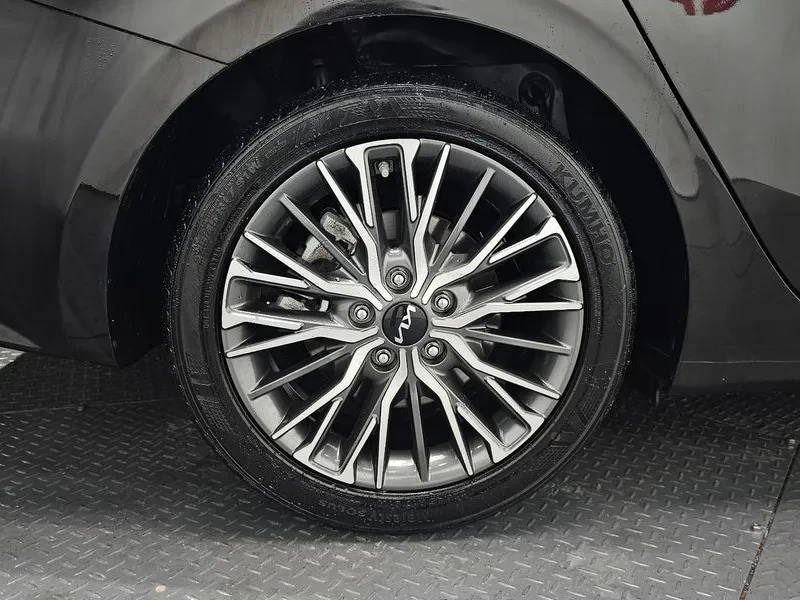 Kia K3 1.6 PRESTIGE, снимка 5 - Автомобили и джипове - 55559175