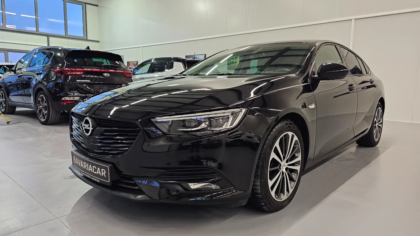 Opel Insignia 2.0 Turbo D 4x4, 209ps/Masage/EXCLUSIVE/HUD/FULL, снимка 1