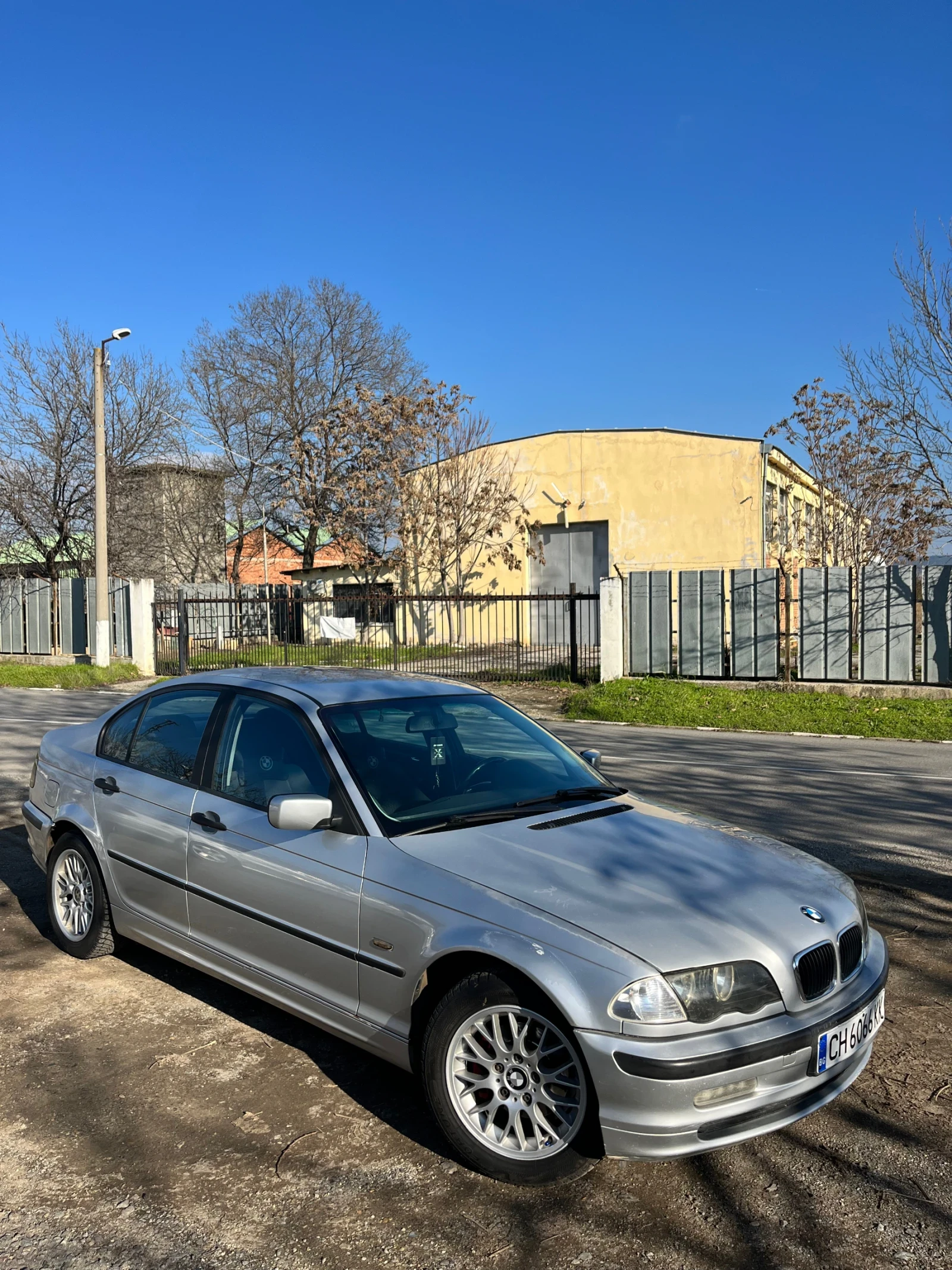 BMW 318, снимка 1