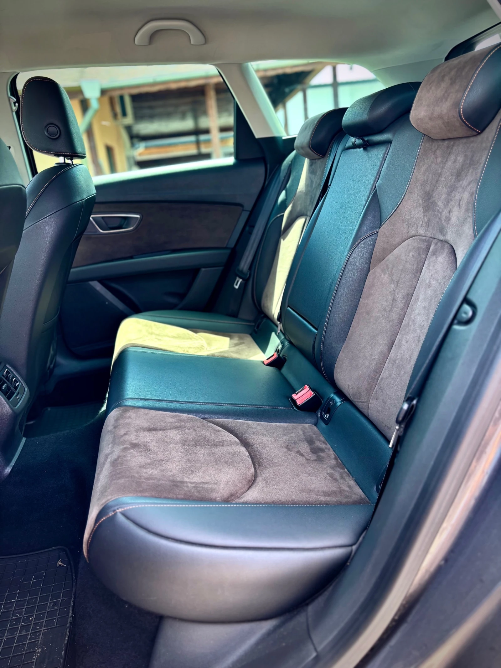 Seat Leon 2.0TDI Xperience - изображение 9