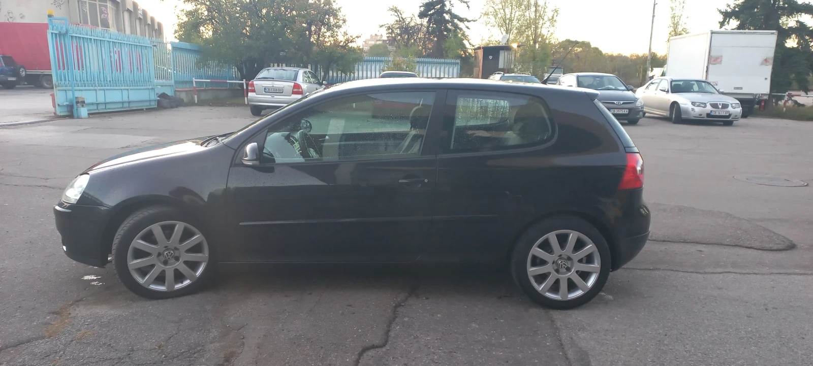 VW Golf Голф 5 1.6FSI - изображение 2