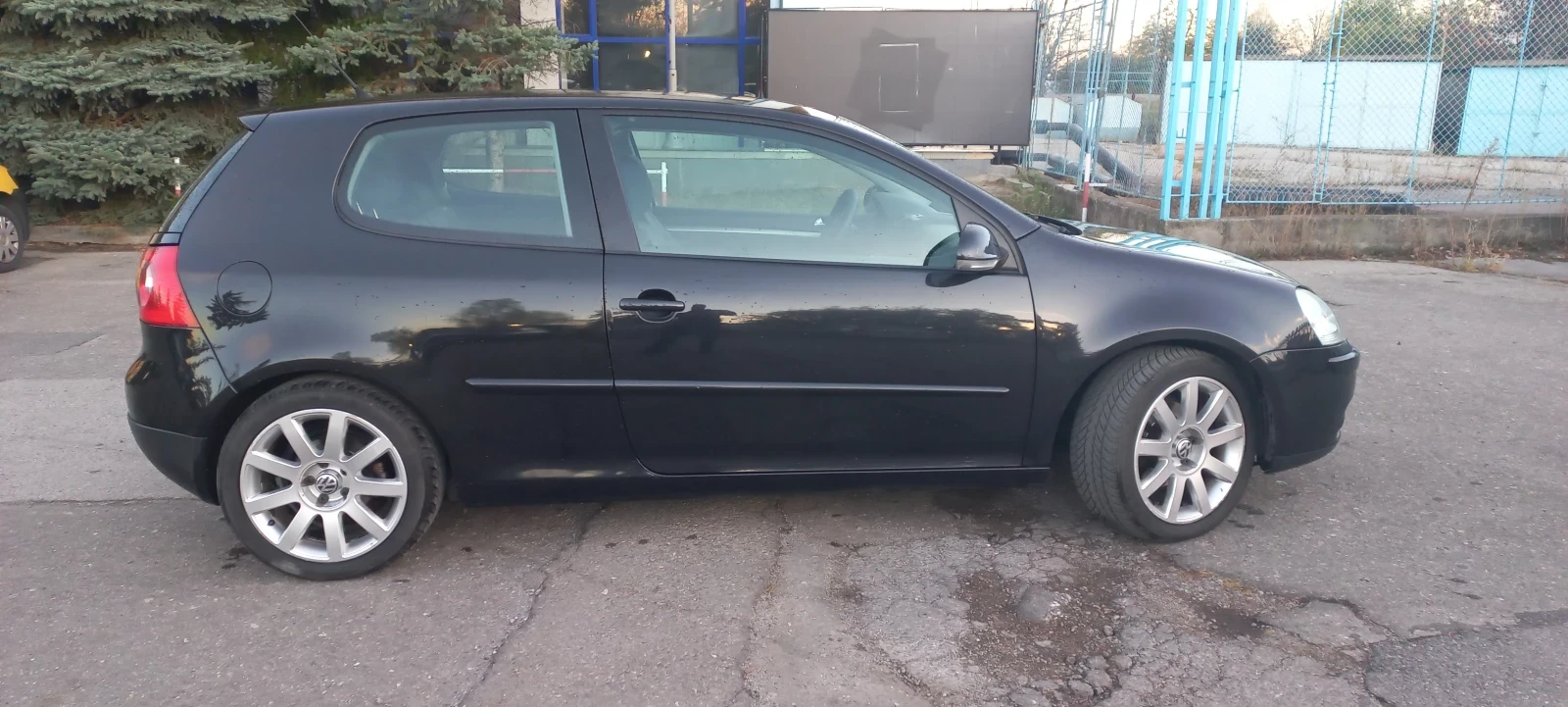 VW Golf Голф 5 1.6FSI - изображение 4
