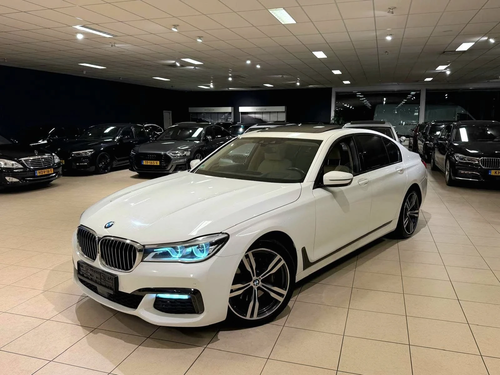 BMW 730 D XDRIVE ОЧАКВАН ВНОС FULL M PACK  ЛИЗИНГ 100% - изображение 2