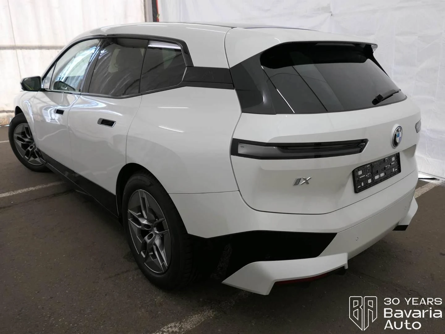 BMW iX 50 xDrive Automatic, снимка 2 - Автомобили и джипове - 53827156