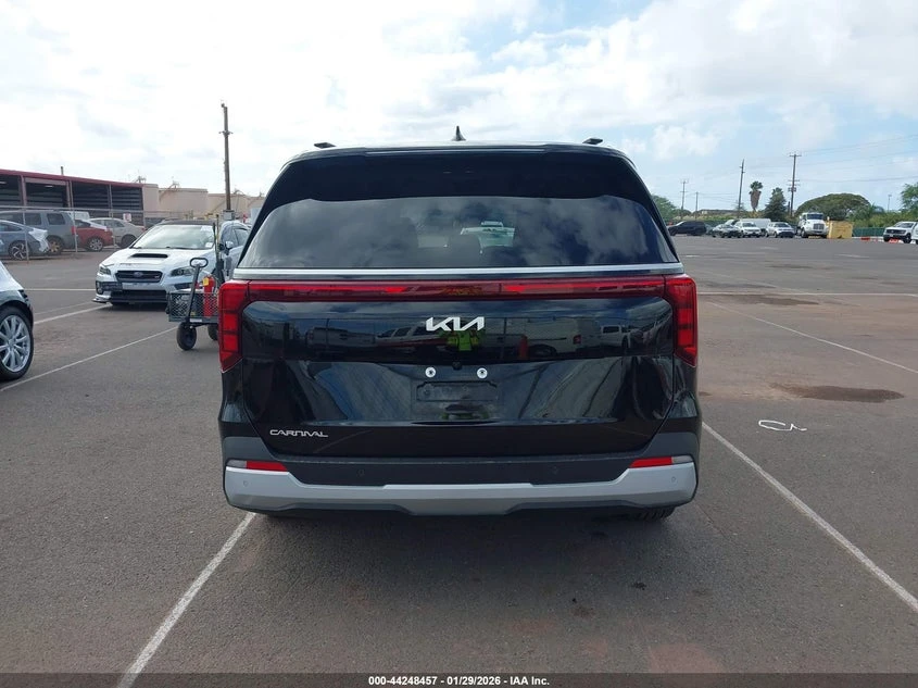 Kia Carnival 3.5L V-6 DI, DOHC, VVT, 287.1HP Front Wheel Drive | Mobile.bg � ����������� 16