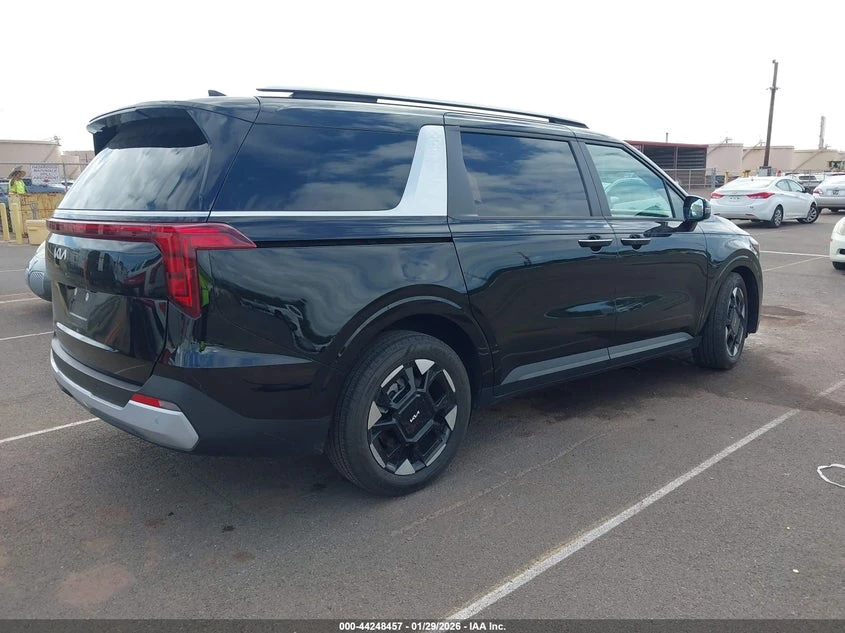 Kia Carnival 3.5L V-6 DI, DOHC, VVT, 287.1HP Front Wheel Drive | Mobile.bg � ����������� 4