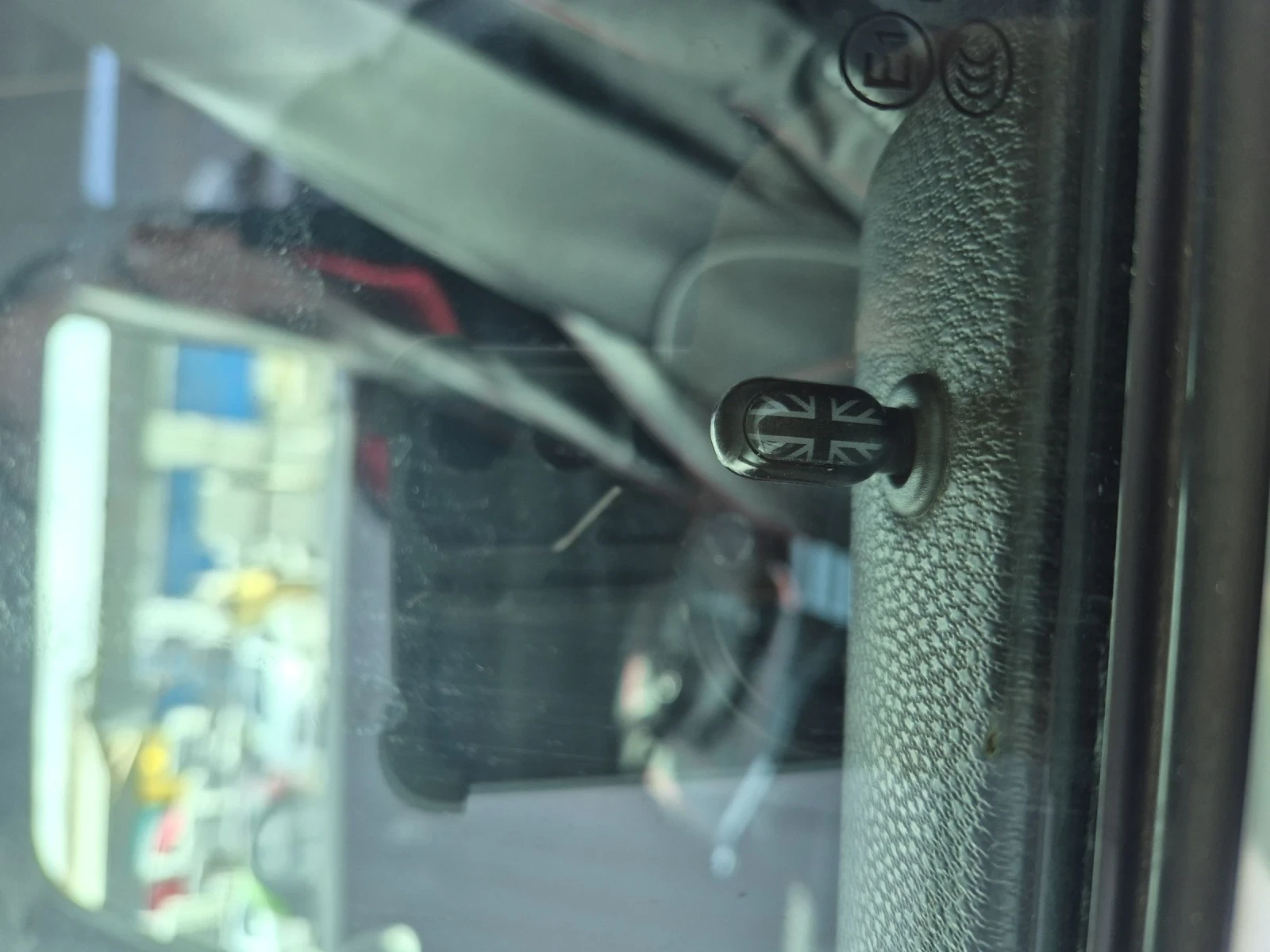 Mini One, снимка 10 - Автомобили и джипове - 54324769