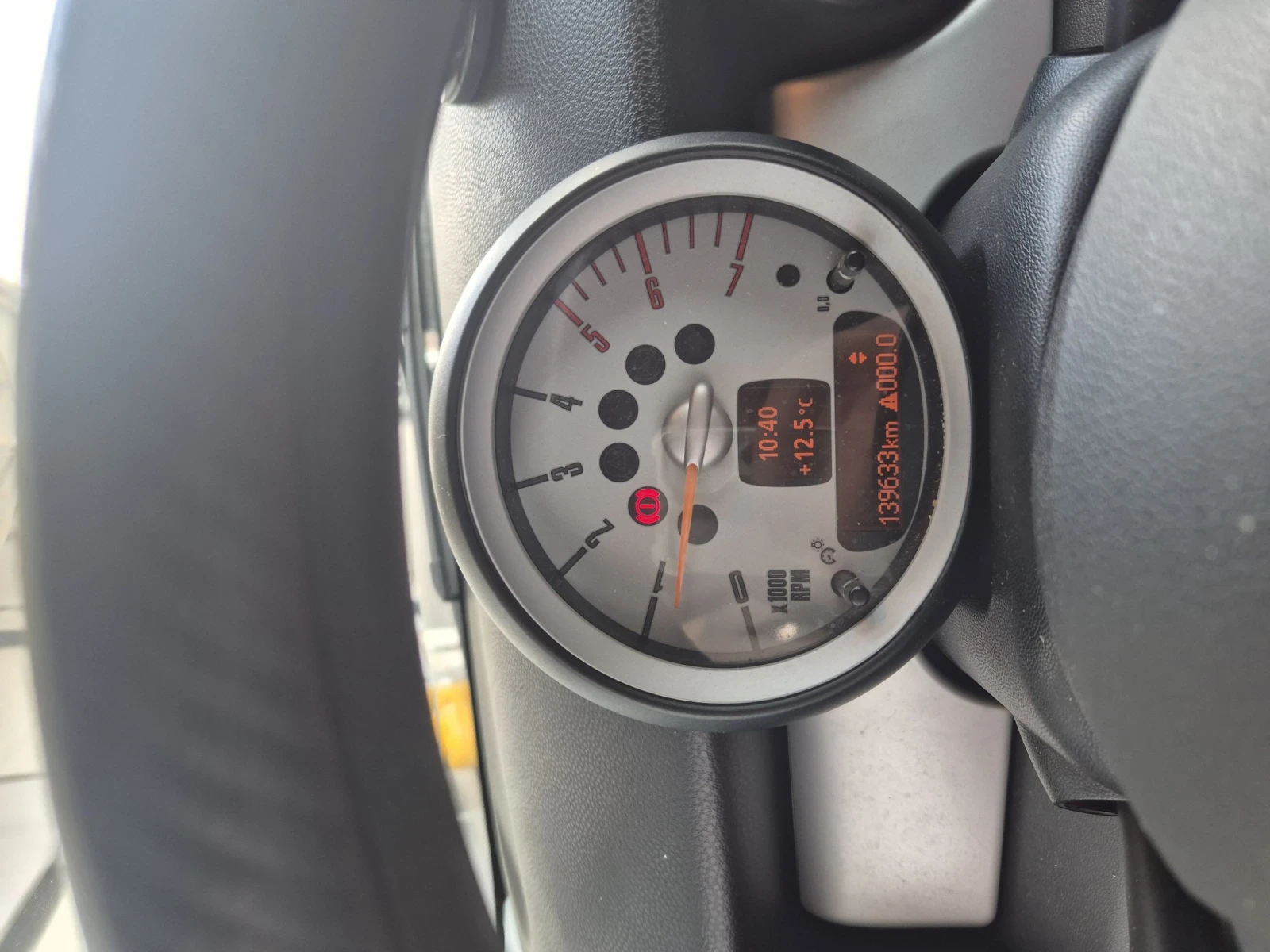 Mini One, снимка 6 - Автомобили и джипове - 54324769