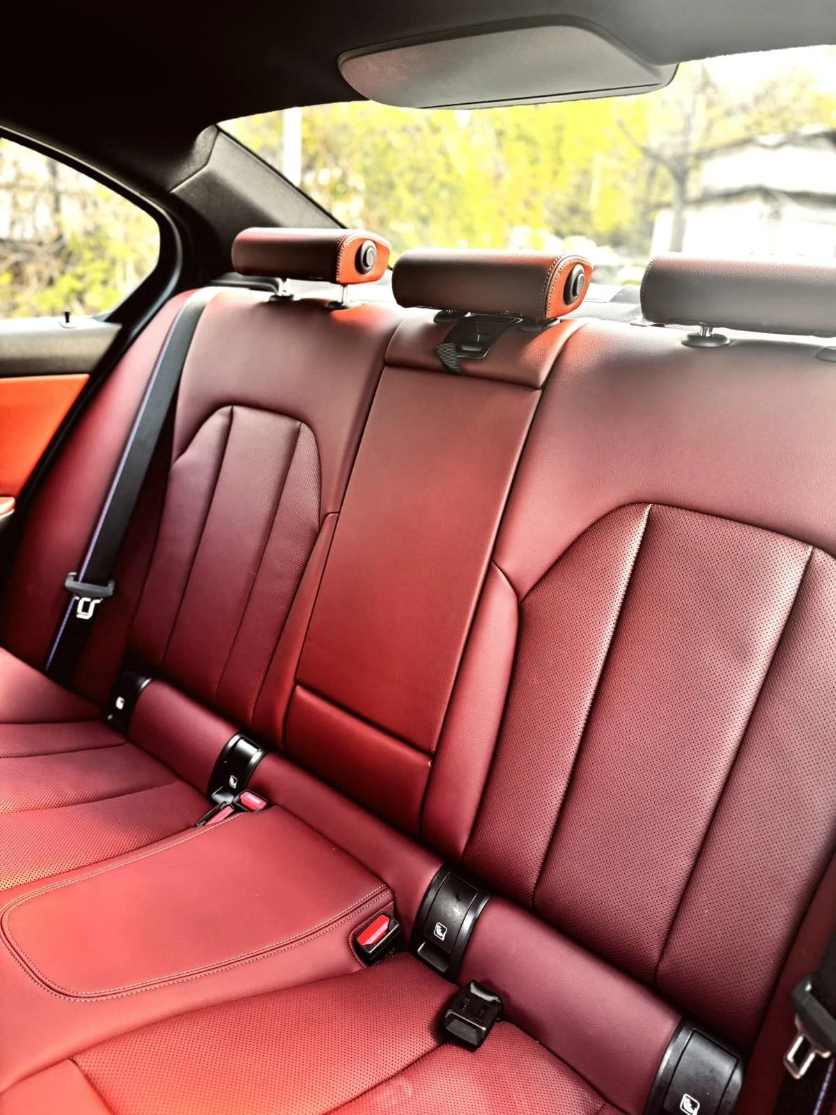 BMW 330 d xDrive M-package, снимка 7 - Автомобили и джипове - 54393573