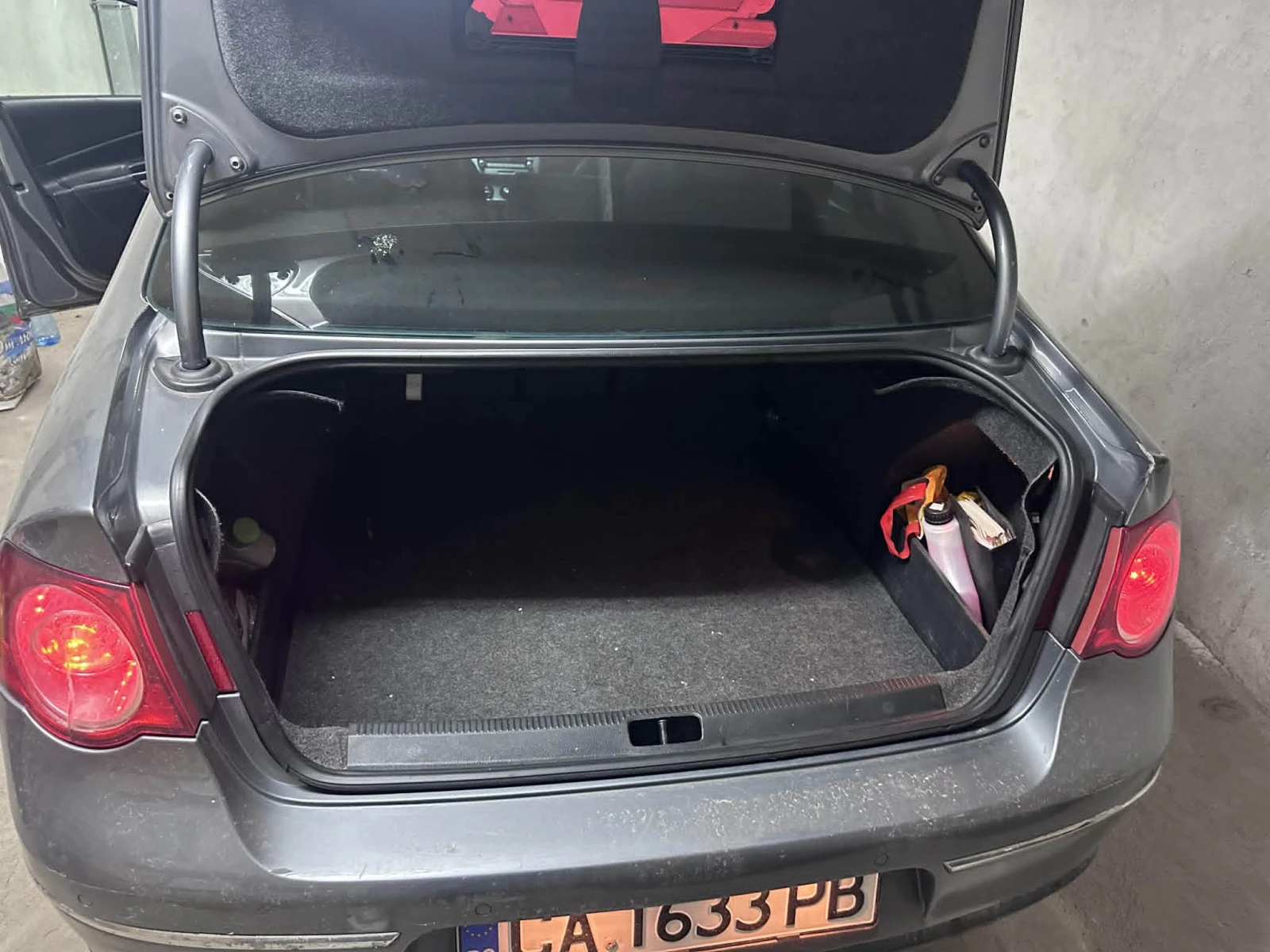 VW Passat 2.0 TDI 4motion Highline, снимка 14 - Автомобили и джипове - 54506057