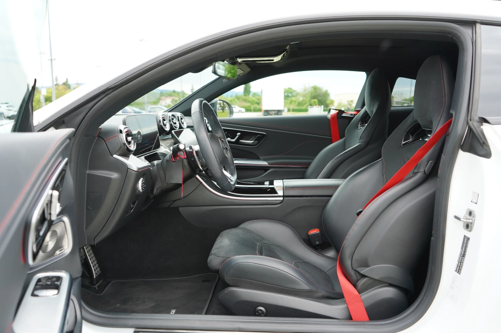 Mercedes-Benz CLE 53 AMG* SportSeat* PANO* BURM* 360CAM* Keyless* PAN, снимка 8 - Автомобили и джипове - 54610722