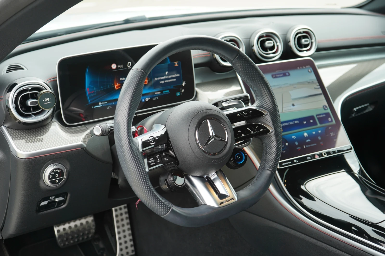 Mercedes-Benz CLE 53 AMG* SportSeat* PANO* BURM* 360CAM* Keyless* PAN, снимка 9 - Автомобили и джипове - 54610722