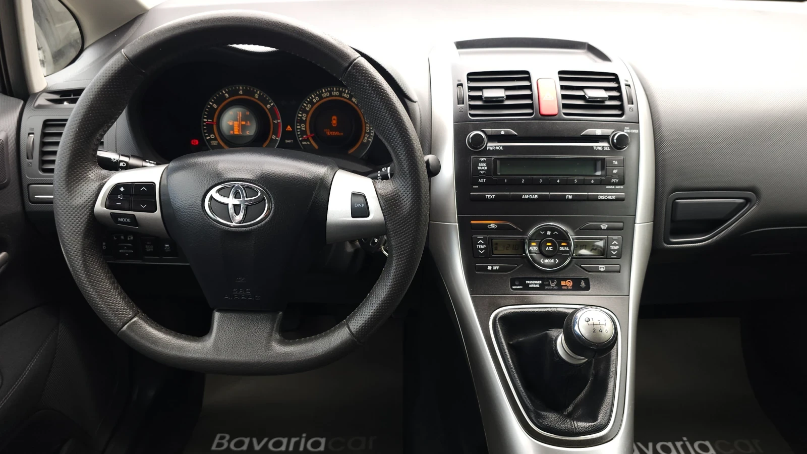 Toyota Auris 1.33 Edition* Klima* PDC* 97 051km.!!! Euro 5* , снимка 11 - Автомобили и джипове - 54720909